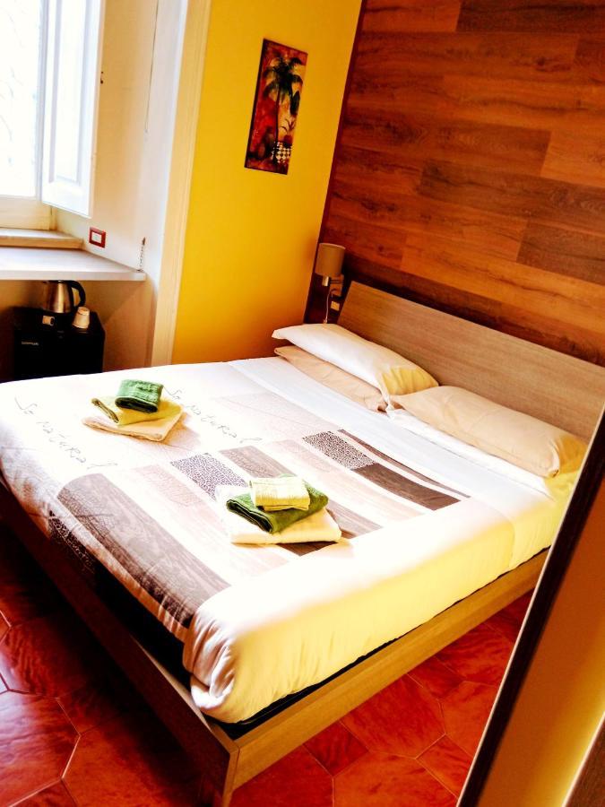 Non Ci Resta Che Napoli Bed & Breakfast Exterior photo